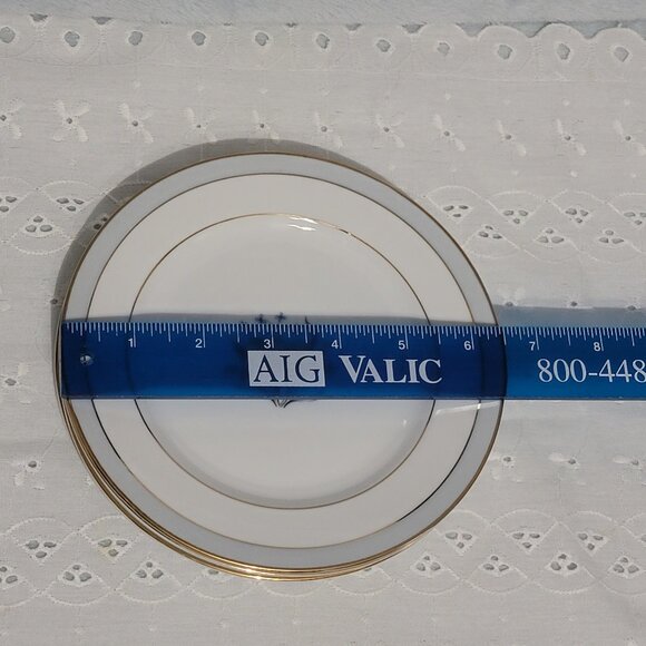 4 Vintage 1950's Vista Valmont China made in Japan. 6 1/2" Bread & Butter plates - Picture 6 of 8